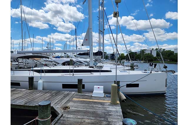 Bavaria C45 Starboard