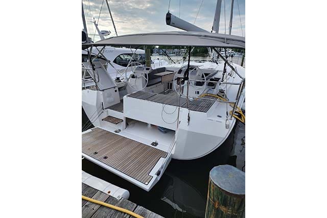 Bavaria C45 Transom