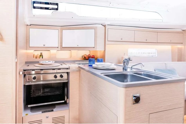 Dufour 37 galley