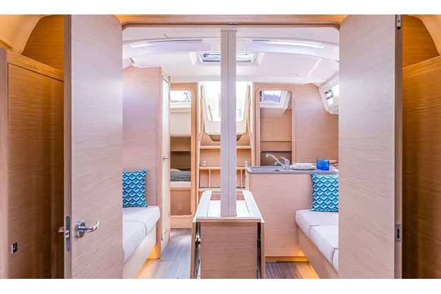 Dufour 37 aft cabins